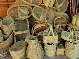 Resultado de imagen para artesanias en hojas vegetales