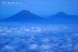 Hasil gambar untuk pecinta alam indonesia