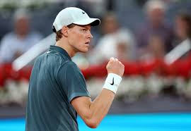 Sinner ancora troppo forte per Jodar. Jannik vince in due set e poi scrive: "Che giocatore!"