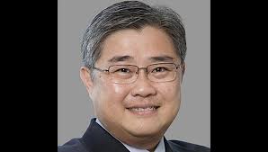 Ernst &amp; Young Singapore announced today that its executive chairman Ong Yew Huat will retire with effect from Dec 31. --PHOTO: ERNST &amp; YOUNG SOLUTIONS LLP - ongyewhuat17e