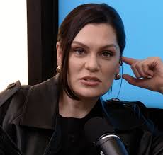 Jessie J anuncia fim do relacionamento com o ex-jogador de basquete Chanan Colman: Situação triste e difícil