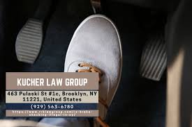 Legal Risks of Brake Checking and Common Mistakes When Hiring an Accident Attorney