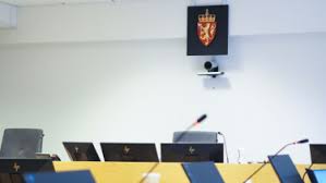 Realityprofil tiltalt: Leser opp meldinger: «Helt overbevist om at jeg er i krig med skaperverket»