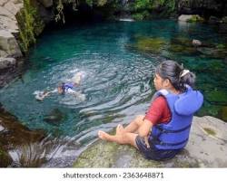 Gambar Telaga Sunyi with its calm and clear water