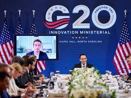 US pushes looser approach to AI regulation, while EU pushes new law