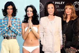 Jaclyn Smith, Kate Jackson Say They Used Their ‘Feminine Wiles’ to Thwart Stereotypes on “Charlie’s Angels”