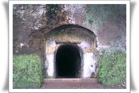 Hasil gambar untuk tempat teraneh di indonesia