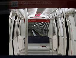 Skymetro bleibt im Tunnel stecken: 50 Passagiere müssen zu Fuss zum Gate