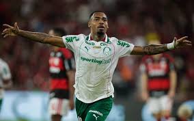 Palmeiras tem mudanças em todos os setores e joia no banco para jogo contra a Chapecoense; veja escalação