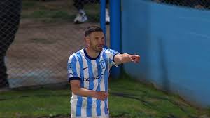 Maravilla Martínez puso el segundo ante Estudiantes de Río Cuarto y estiró su racha goleadora