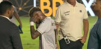 Neymar pôr dedo no ouvido talvez seja campanha de cotonete, ironiza Trajano