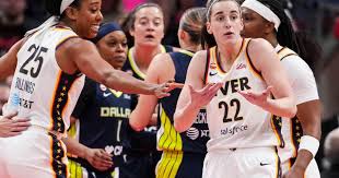 Caitlin Clark and Paige Bueckers Headline WNBA Opening Weekend
