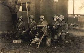 external image images?q=tbn:ANd9GcQgYcr4TiILY00eHbfzQ2gQQjTCcqt4Zoghcgi25OZrxkADwzK-SA