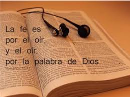 Resultado de imagen para imagenes de personas escuchando la palabra de Dios por internet