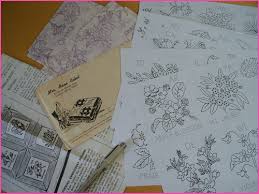 Résultat de recherche d'images pour "hand embroidered quilt with State Birds"