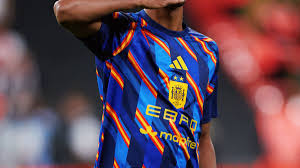With a Steal and a Touch of Magic, Yamal Puts Spain Ahead at Wembley