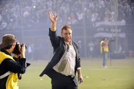 ¡BOMBA! Almeida Vuelve a Olimpia: ¿El Decano Tiene Nuevo DT? - Imagen ilustrativa del artículo