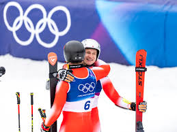 L'argent du géant pour Odermatt, le bronze pour Meillard