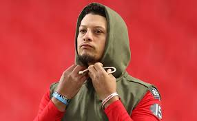 Broncos vs. Mahomes: ¿Estrategia Clave para Frenar al MVP?