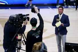 ESPN expected to lay off Karl Ravech after three decades on air: Sources