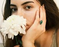 digital detox and perfume scent memory concept photography resmi