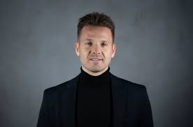 KEP revser Tullberg: ‘Han svækker holdet’