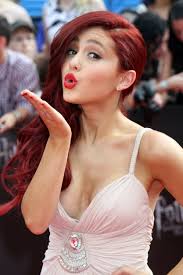 Résultat de recherche d'images pour "ariana grande"