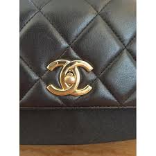 Trendy cc top handle leather handbag Chanel Black in Leather ...