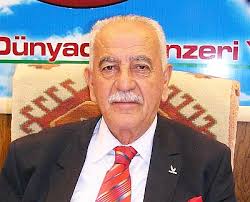 Yeşilyurt ilçesi Belediye Başkanı Mehmet Kavuk, daha önce yeniden aday olmayacağı yolundaki açıklamalarına rağmen, bu sözünü tutamadı ve aday adaylığı ... - zzz
