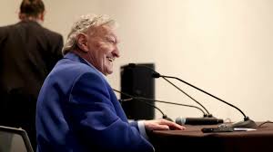 Bărbatul care a căutat și documentat extratereștri a murit la 90 de ani. Piramidele din Egipt, printre teoriile controversate