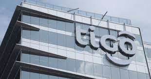Fitch eleva la calificación de Tigo a AAA: impacto en el mercado y estrategia de crecimiento