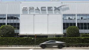 Jim Cramer warns SpaceX could soar to unsustainable levels after its debut