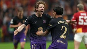 Gordon scores as Barcelona beat Galatasaray