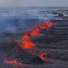 Iceland Volcano Eruption Threatens Town