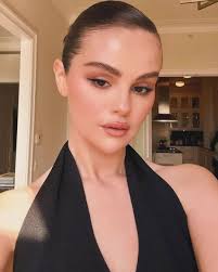 Selena Gomez Debuts Bangs, While Hailey Bieber Feud Rumors Resurface