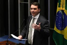 O último esforço de Flávio para atrair partido ligado à Universal para coligação