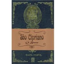 Resultado de imagem para antigo e gigante livro de sao cipriano capa preta