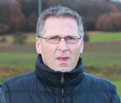 Der Trainer des SCU Hubert Gries