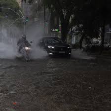 Chuva em SP provoca alagamentos; Prefeitura encerra estado de atenção em todas as regiões