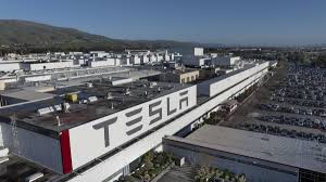 Tesla investigates whether its self-driving technology caused thousands of traffic violations