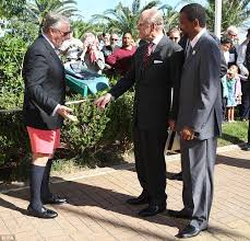 Résultat de recherche d'images pour "bermuda socks"