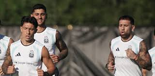 Scaloni definió la formación de la Selección Argentina vs Argelia en el Mundial 2026: la defensa que lo convenció, un debut absoluto y quién es el "9"