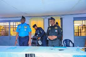 Bouaké : Le DG de la Police nationale échange avec les chefs de service et commandants d’unité