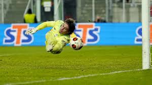 Dikecewain Andre Onana, Manchester United Tak Kapok Lirik Kiper Liga Italia
