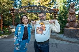 Disney y Pixar lanzan 'Hoppers' en 2026: ¿Nuevas atracciones en los parques? | Contrapunto