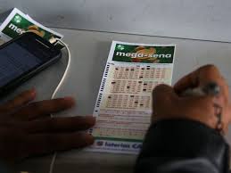 Mega-Sena acumula e prêmio chega a R$ 300 milhões