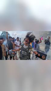 Népal: Protestations Explosent! 19 Morts, Premier Ministre Démissionne! - Imagen principal del artículo