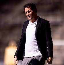 Paz explica proposta feita pelo Corinthians a Memphis: "Contrato bem diferente do que é o atual"