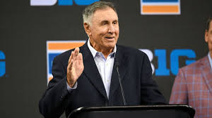 Gary Danielson Announces Retirement from CBS Sports After 2025 Season