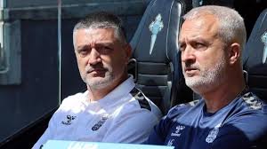 El banquillo de UD Las Palmas y la opción de Álex García, mano derecha de García Pimienta